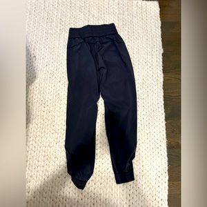 Lululemon Sunset Jogger in Black